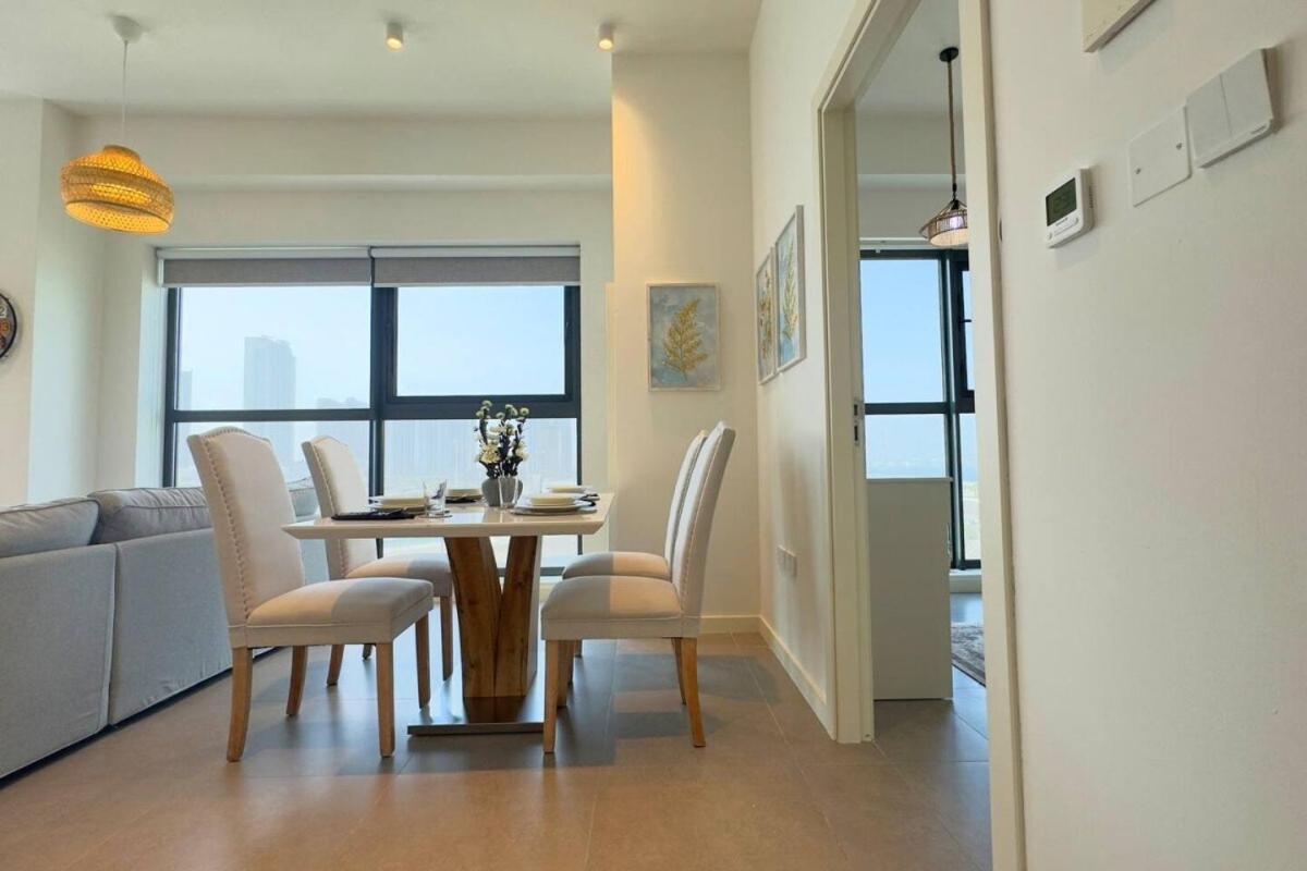 1 Bhk Luxurious Reem Island With Access *