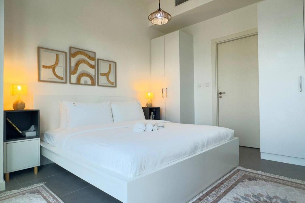 1 Bhk Luxurious Reem Island With Access