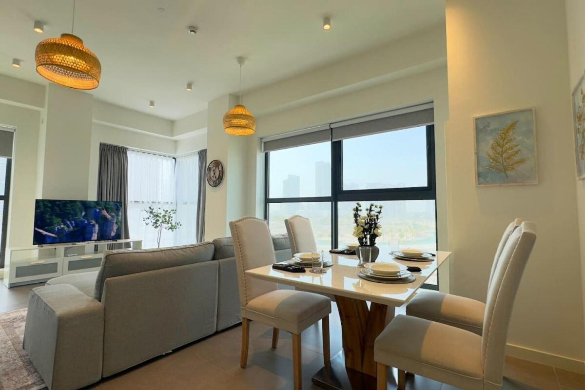 Apartment 1 Bhk Luxurious Reem Island With Access Abu Dhabi